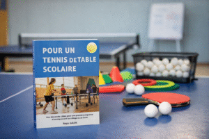 Lire la suite à propos de l’article Pourquoi j’ai écrit Pour un tennis de table scolaire : une autre façon d’enseigner le ping en EPS